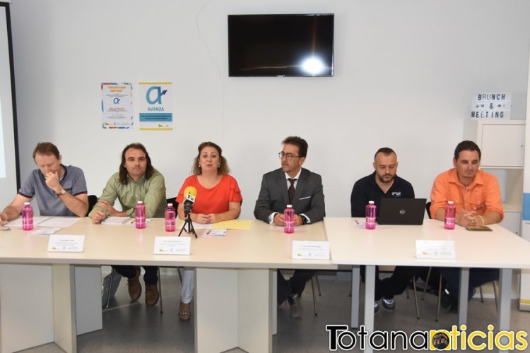 Video y Fotos: Autoridades municipales asisten al Encuentro de Empresarios que promueve el Colectivo para la Promoción Social “El Candil”. 