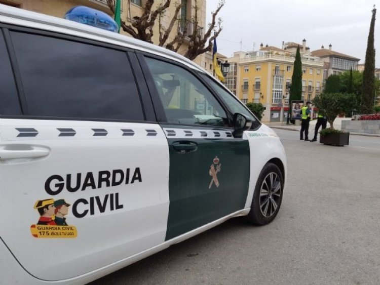 La Guardia Civil detiene al ciudadano que anoche agredió a un hostelero de Totana, que ha sido ya puesto a disposición judicial