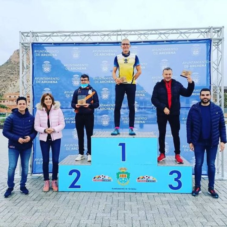 El domingo 6 de marzo tuvo lugar la I Media Maratón de Archena.   En ella participó el atleta del CAT, Stefan Pracht, quien volvió a demostrar que se encuentra en un gran momento de forma física.