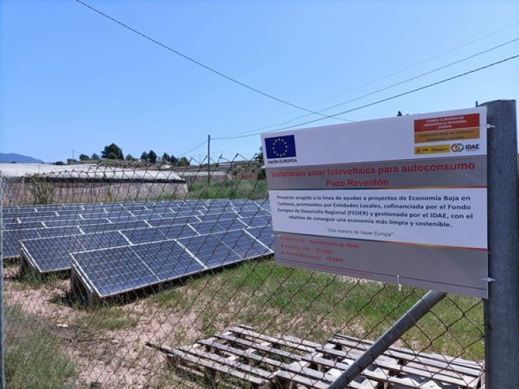 El Ayuntamiento de Aledo ya ha recepcionado la instalación de placas solares para el suministro eléctrico de los pozos de agua potable.