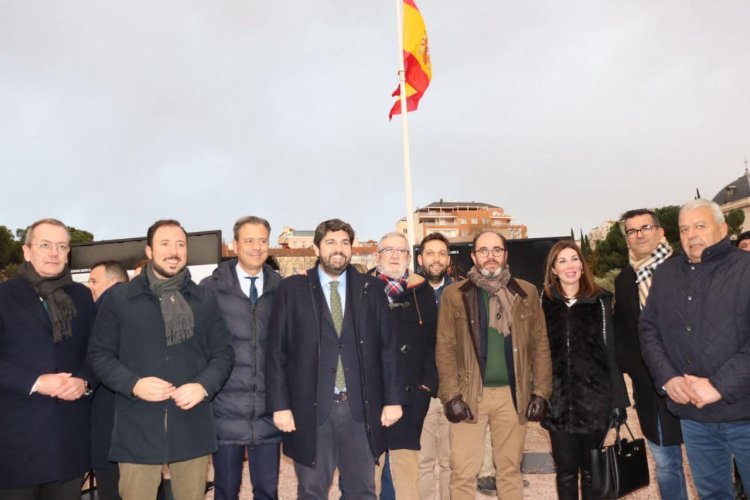 Lorca comienza FITUR promocionando su Semana Santa con los presidentes de sus cofradías