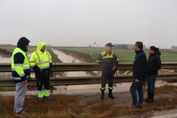 El temporal de lluvia en #Lorca NO ocasiona incidencias graves y deja en las últimas horas 60 litros por metro cuadrado