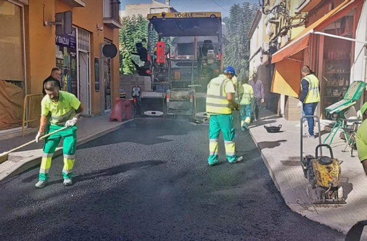 Licitan las obras de reposición de pavimento con MBC en calles del casco urbano y la pedanía de El Paretón