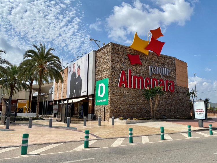 Histórico aumento de visitantes tras la inauguración de Primark en Parque Almenara